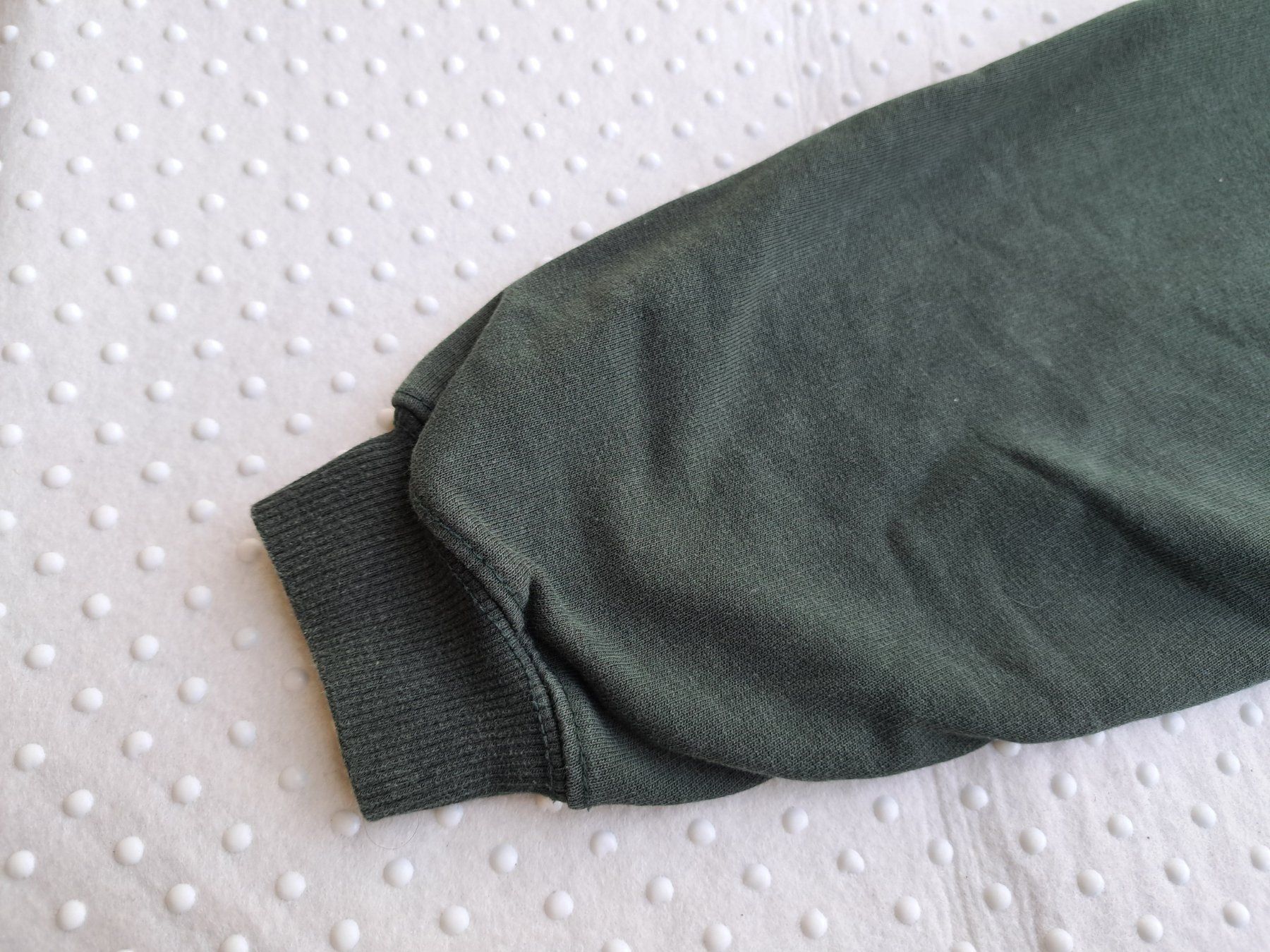 Pull&Bear Maglioni & Felpe: Pull&Bear grün-weiss Oversize Grösse XS – Usato da Gysenstein venduto da joshuas81 2