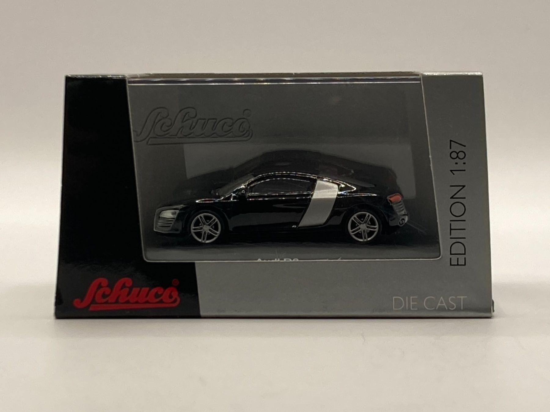 Schuco Modellini d'auto: Schuco 25713 1:87 Audi R8 schwarz – Nuovo e nell'imballaggio originale da Neukirch a.d. Thur venduto da MoBa-Artikel.ch 2