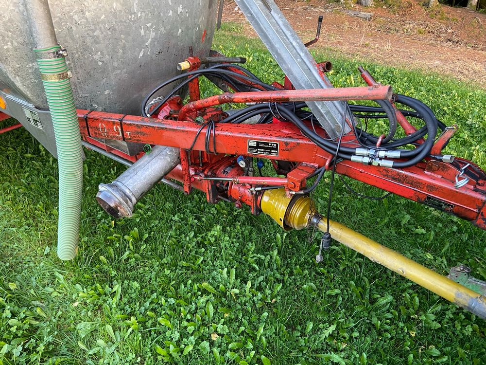 Rubinetto Di Scarico Rosso Per Cisterna Liquame - Ricambio Rolly - 2