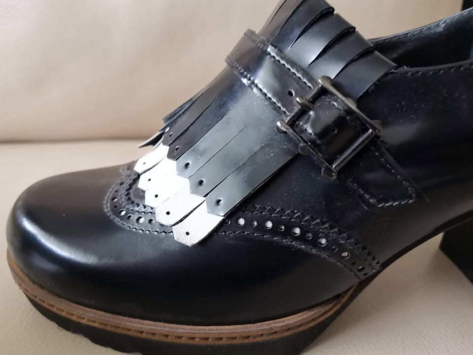 Scarpe da donna: Neue Pumps, Grösse 39 – Nuovo (secondo la descrizione) da Stäfa venduto da Pinky777 7