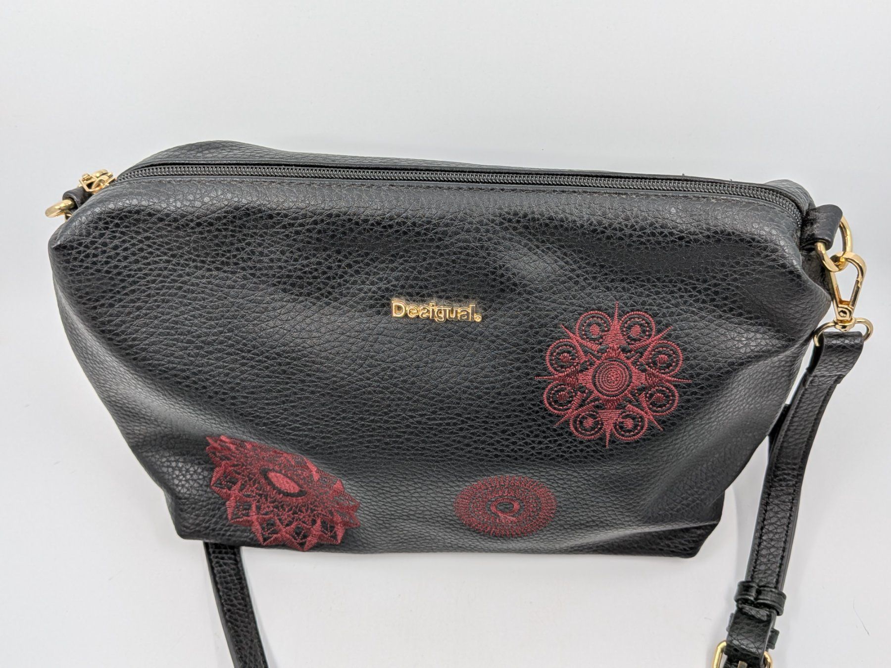 Desigual Borse da donna: Desigual Tasche schwarz – Usato da Emmen venduto da magelan 1