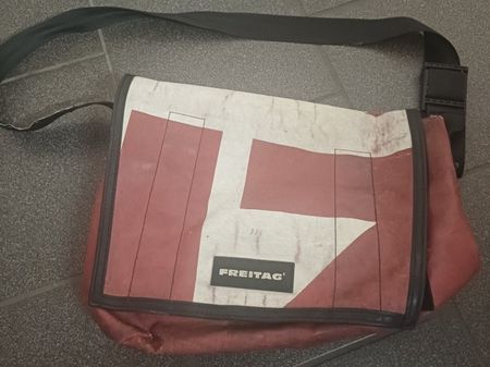 Freitag Tasche, Rot/Weiss
