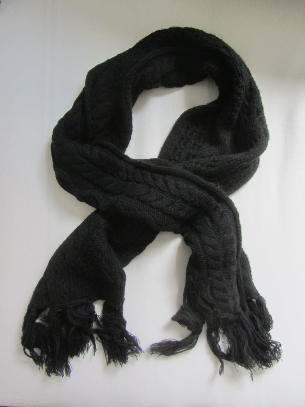 Foulard & Sciarpe: ELEVEN PARIS - Strick Schal schwarz – Usato da Zürich venduto da Diazaio