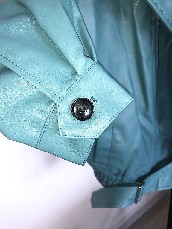 Giacche: Jacke New – Usato da Blonay venduto da art_7f87 4