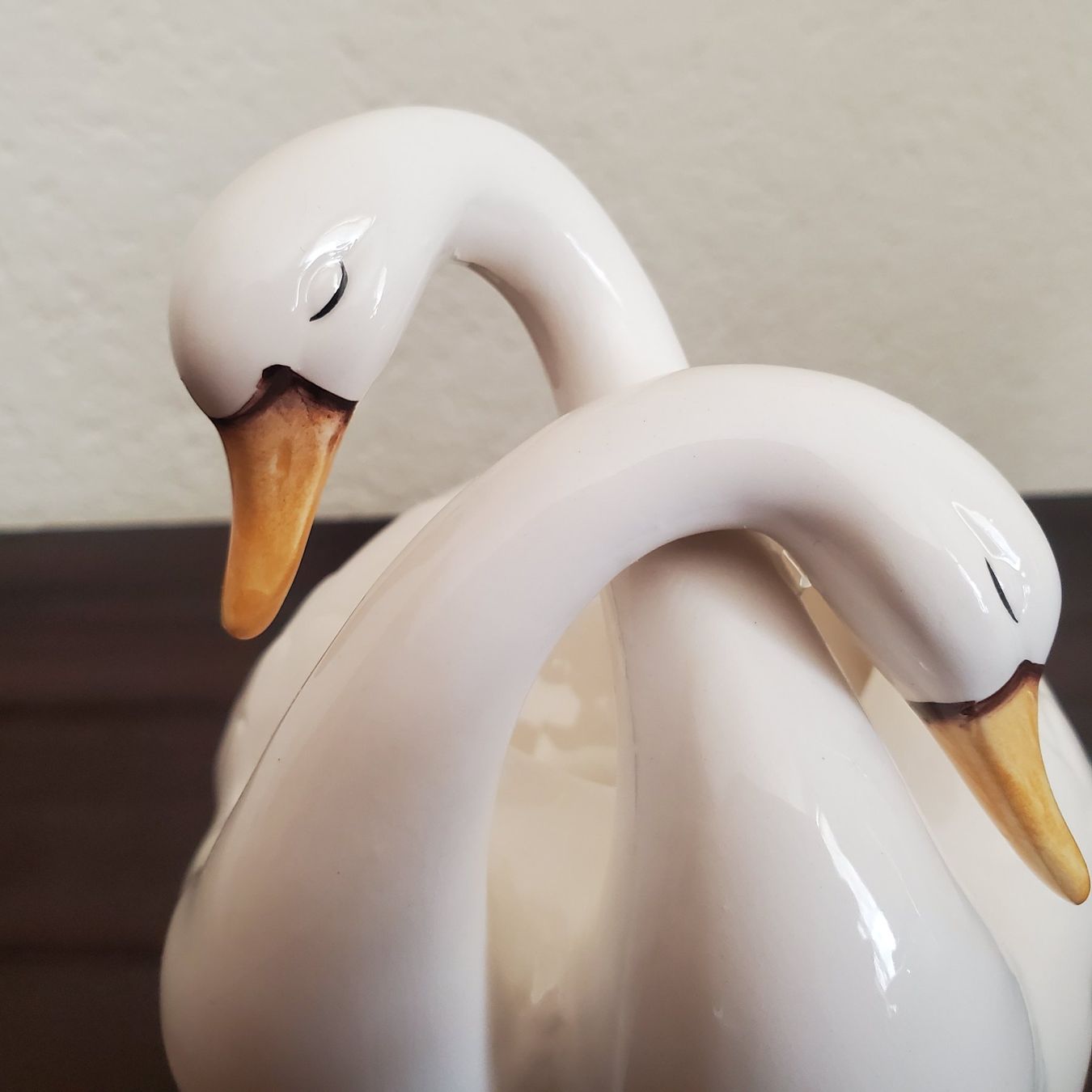 Blumentöpfe: Cache-pot, couple de cygnes, Ron Gordon Designs 1984 – Gebraucht aus Rennaz von La_malle_du_dauphin 1