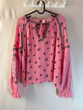 Rosa Bluse mir Muster Gr. 38