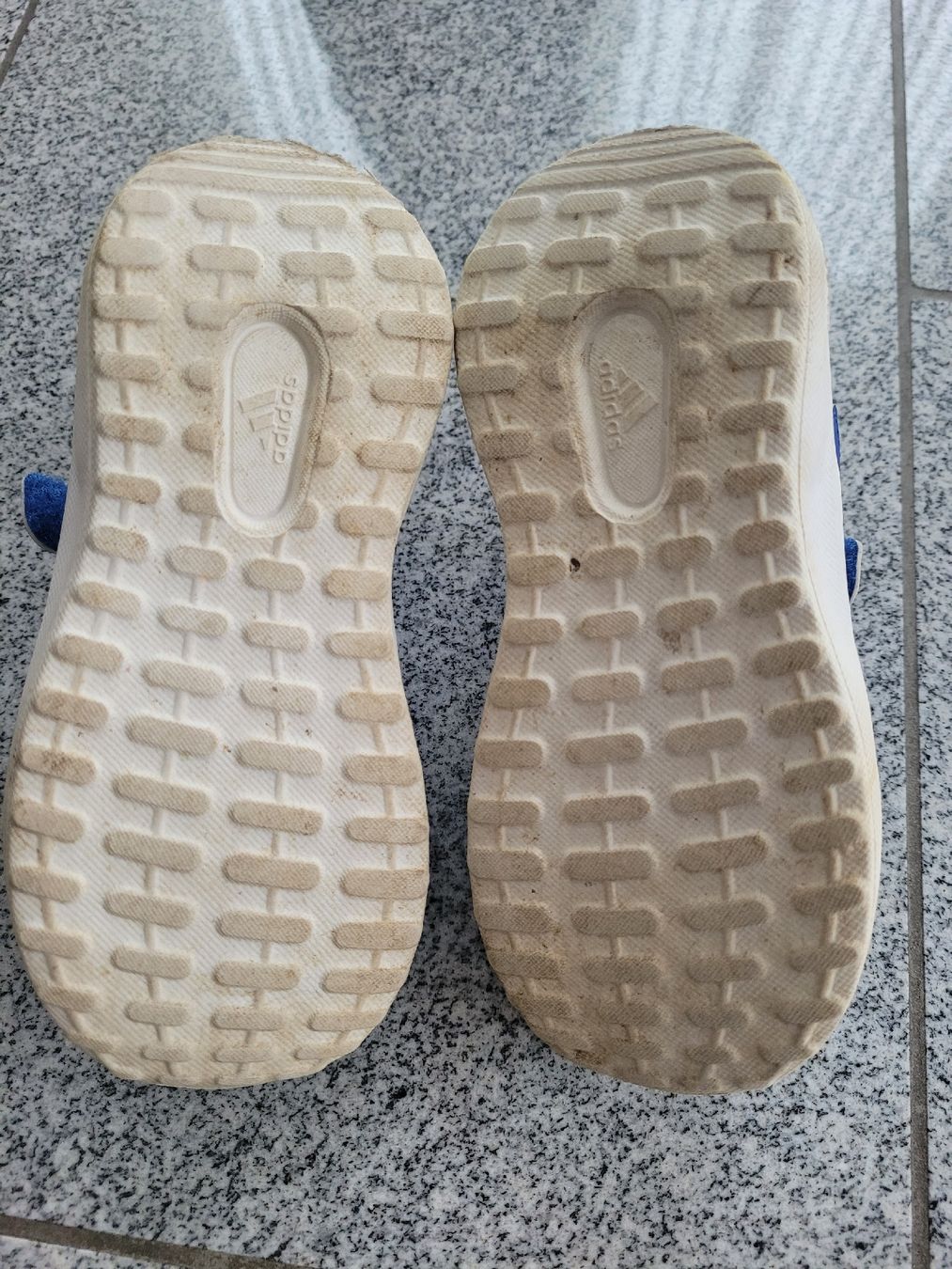Adidas Scarpe per ragazzi: Kinderschuh – Usato da Möhlin venduto da jas_2nvy 1