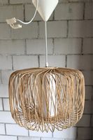 Schöne Hängelampe aus Rattan, skandinavisch inspiriert
