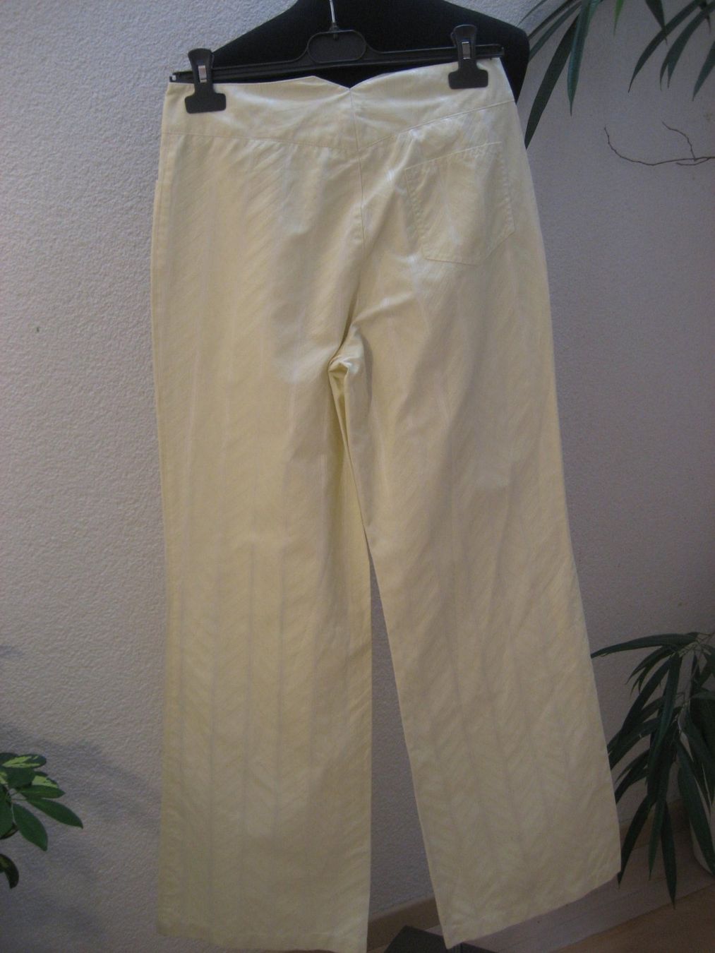 Pantaloni: Pantalon Tuzzi taille 36, neuf – Nuovo e nell'imballaggio originale da Delémont venduto da marryb 4