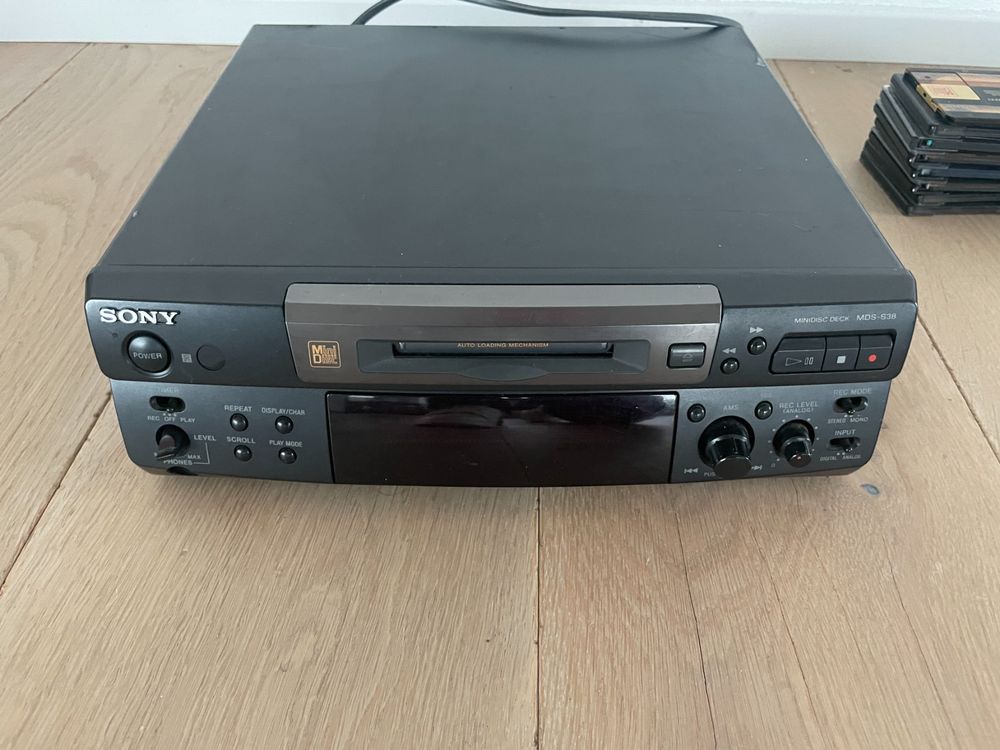 Sony MDSS38 MiniDisc Player mit 58 MiniDiscs Kaufen auf Ricardo