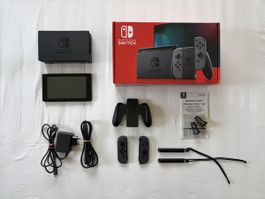Nintendo Switch mit Zubehör wie neu