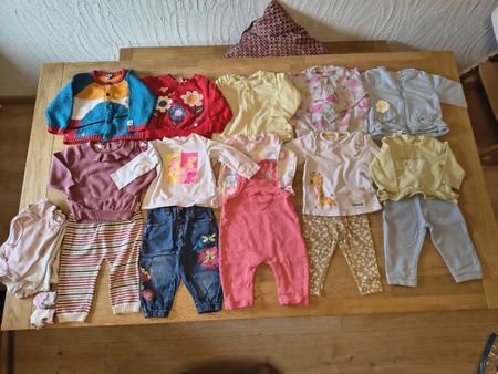 Frühlings-/Herbstkleiderpaket für Babymädchen, Grösse 68-74