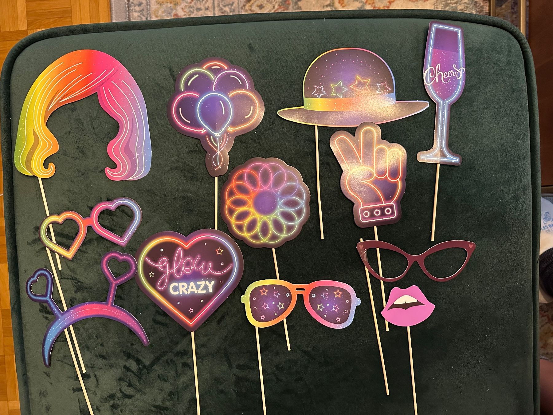 Foto & Immagini: Photo Booth Props 24 pcs - set 2 – Nuovo (secondo la descrizione) da Genève venduto da Good_finds