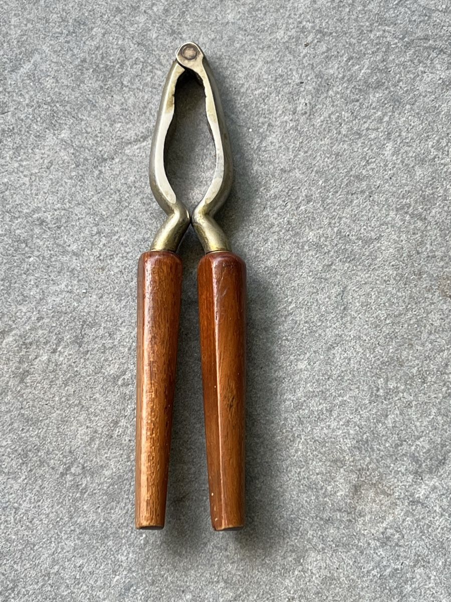 Vintage Nussknacker mit Holzgriffen – Messing, 1950er/60er (Gebraucht ...