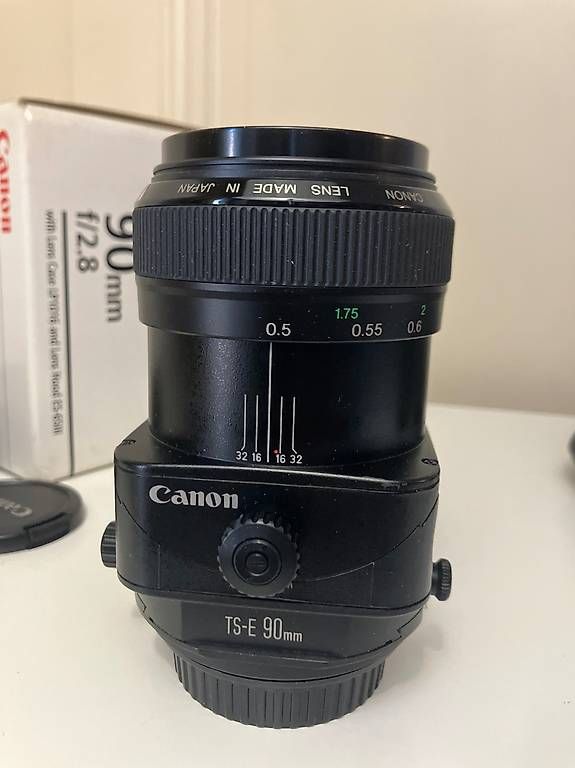 Canon Obiettivi: Canon TS-E 90mm 1:2.8 avec bonnette 250D Apo – Usato da Genève venduto da Capt3 3