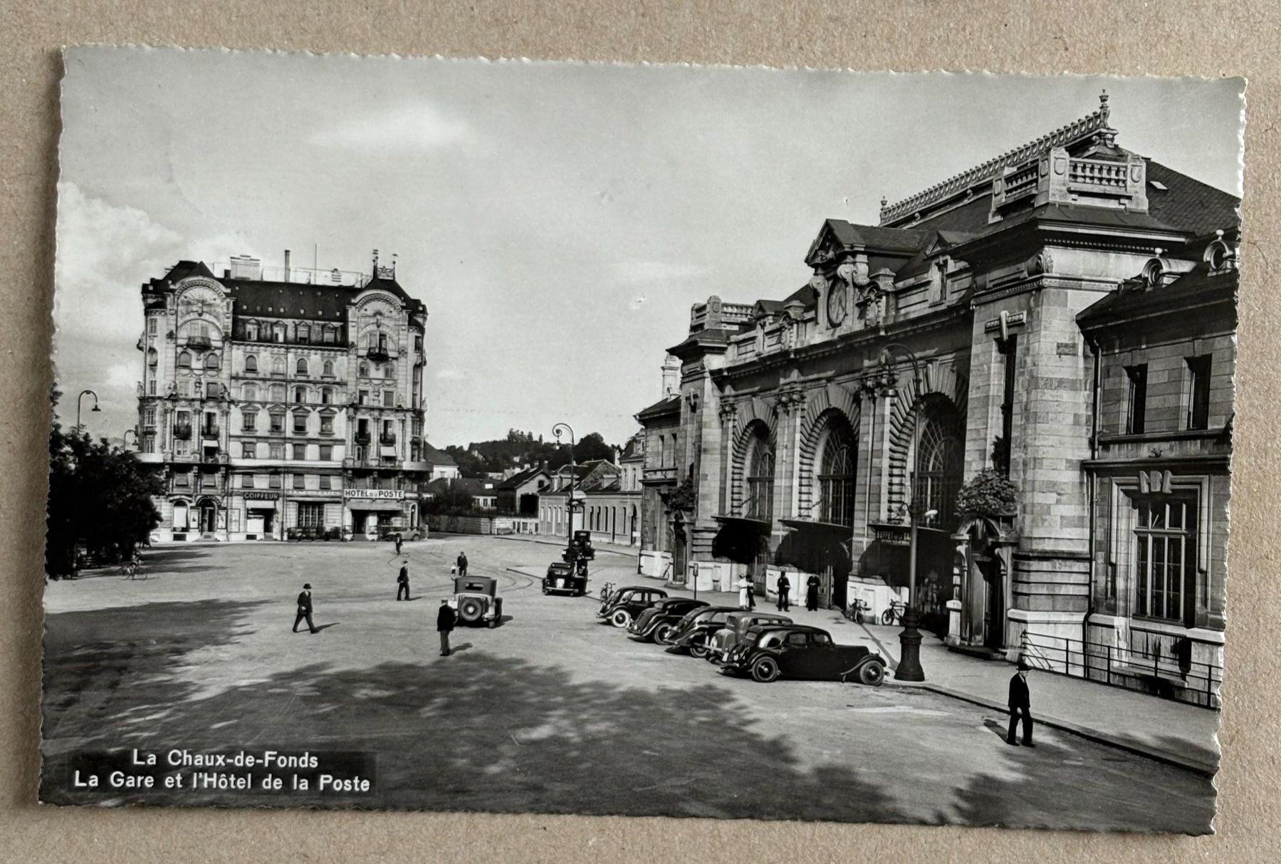 Cartoline postali: LA CHAUX-DE-FONDS BAHNHOF – Usato da Ostermundigen venduto da Wyatt-Earp