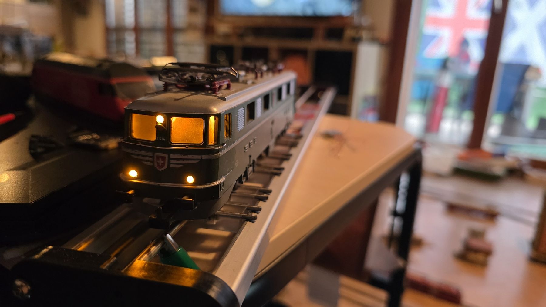 Märklin Modelleisenbahnen: märklin Ae6/6 Digital Sound – Gebraucht aus Meikirch von Drystan 4