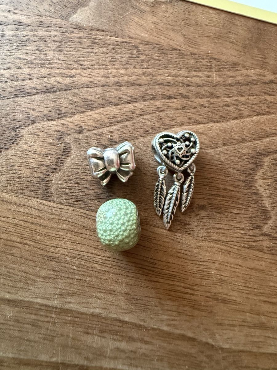 Pandora Anhänger: Pandora Charms – Gebraucht aus Kappelen von nicole.vaucher