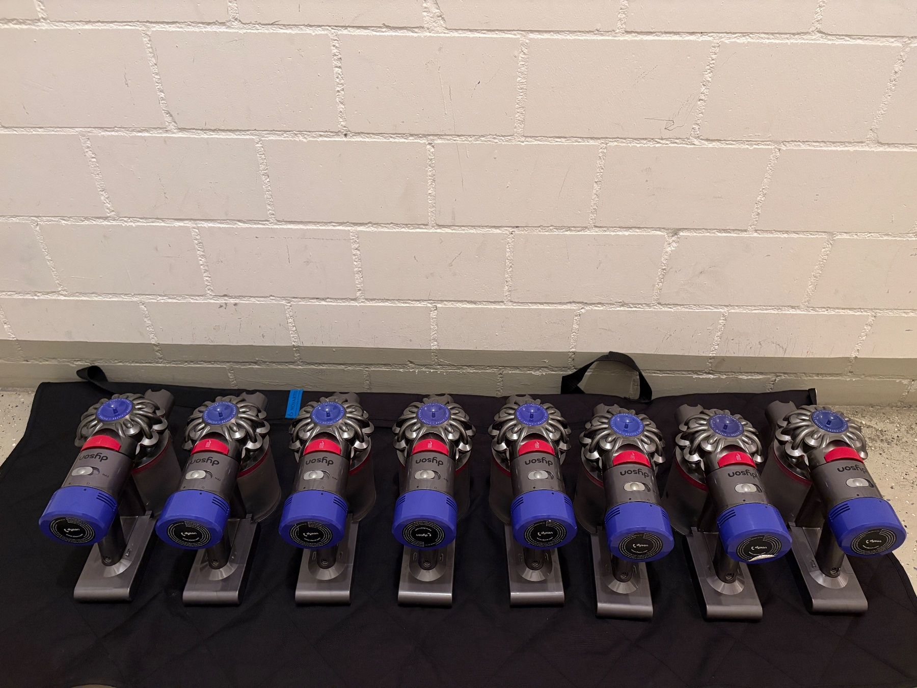 Dyson Staubsauger & Zubehör: Dyson V8 absolut Handstaubsauger – Gebraucht aus Lausen von sen_jm7c 5