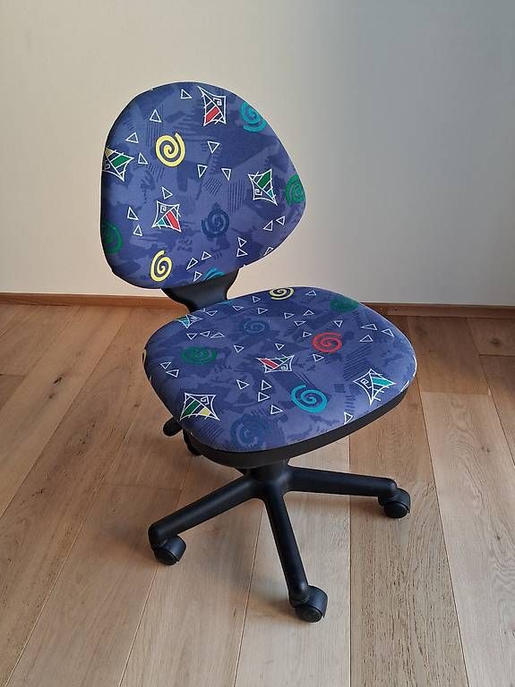 Stühle: Chaise de bureau – Gebraucht aus Cully von Yapi3