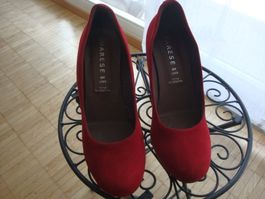 roter Pumps