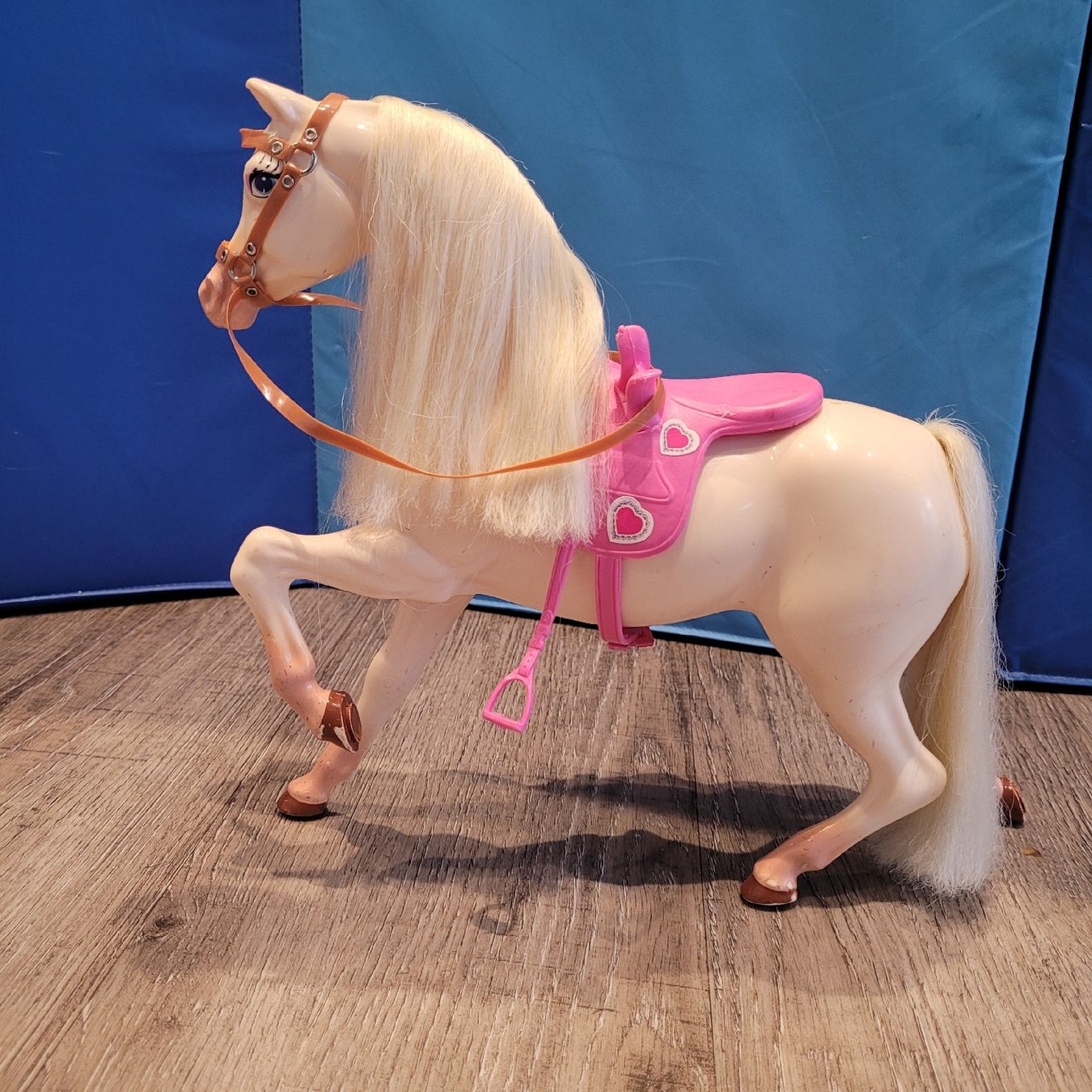 Giocattoli: Barbie Pferd Isabelle Farben – Usato da Niederbuchsiten venduto da klengyel 1