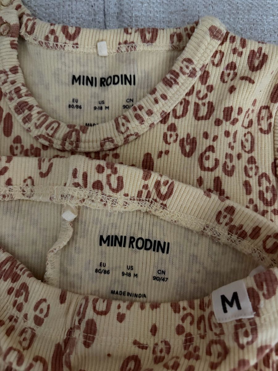 Mini Rodini Kleiderpakete & -sets: Mini Rodini Body + Leggings Gr. 80/86  – Gebraucht aus Hüttikon von Nra21 1