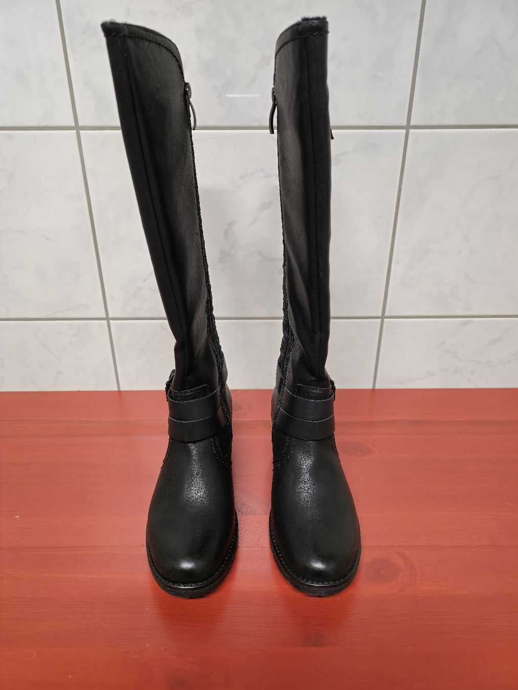 Scarpe da donna: Relife Stiefel Gr. 37 Schwarz – Nuovo e nell'imballaggio originale da Schmerikon venduto da mike_96 2