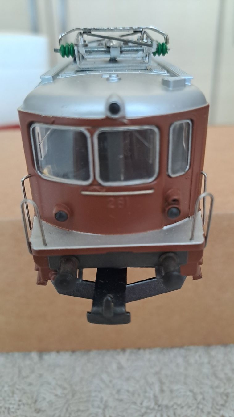 Hag Modellini di ferrovie: HAG 180 BLS Re 4/4 H0 WS/38 – Usato da Winterthur venduto da Riebeli333 4