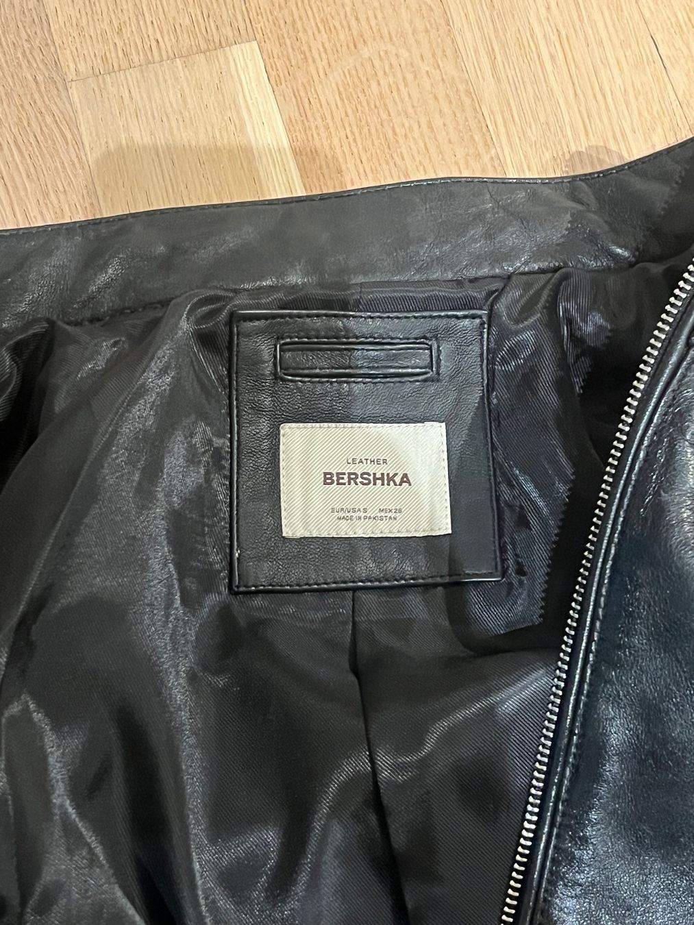 Giacche: Lederjacke – Usato da Zollikon venduto da Fashionlover6 2