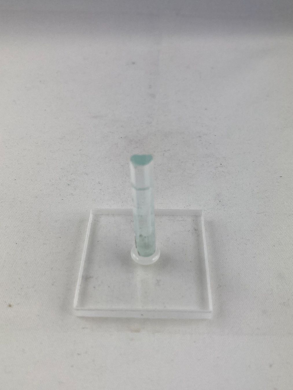 Minerali & Pietre curative: Aquamarine 0.6cm 0.5cm 3.6cm 3g – Usato da Schinznach Bad venduto da Prosperos 1
