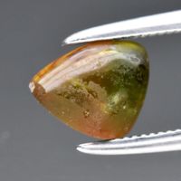 1.09ct grün-gelb Natur Turmalin schöner Edelstein aus Afrika