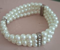 3 Reihiges Perlenarmbändchen mit zirconia Stäbchen