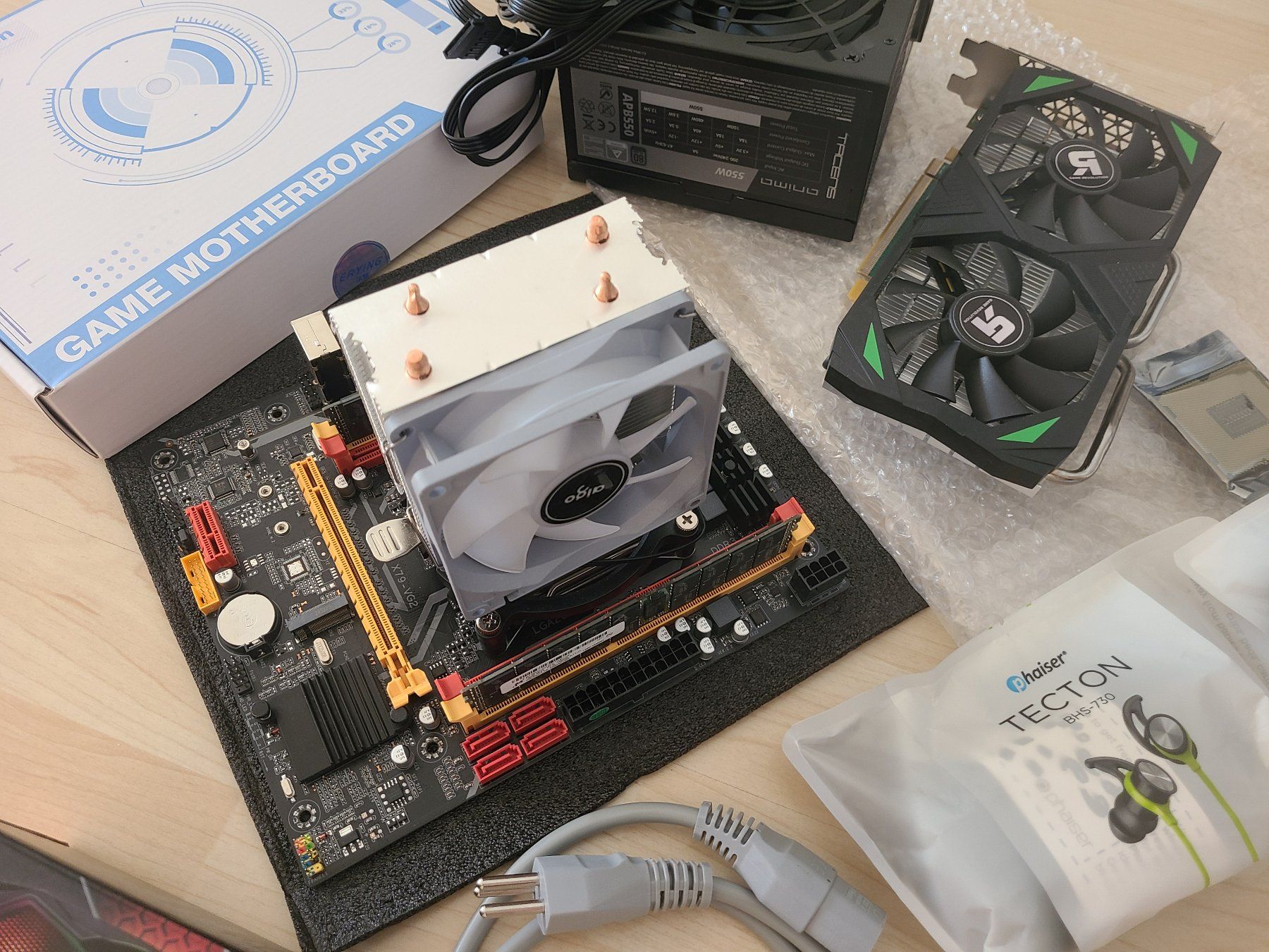 Bundle: X79 Mainboard, 32GB RAM, 2x CPU, GPU 8GB + Zubehör! (Gebraucht ...