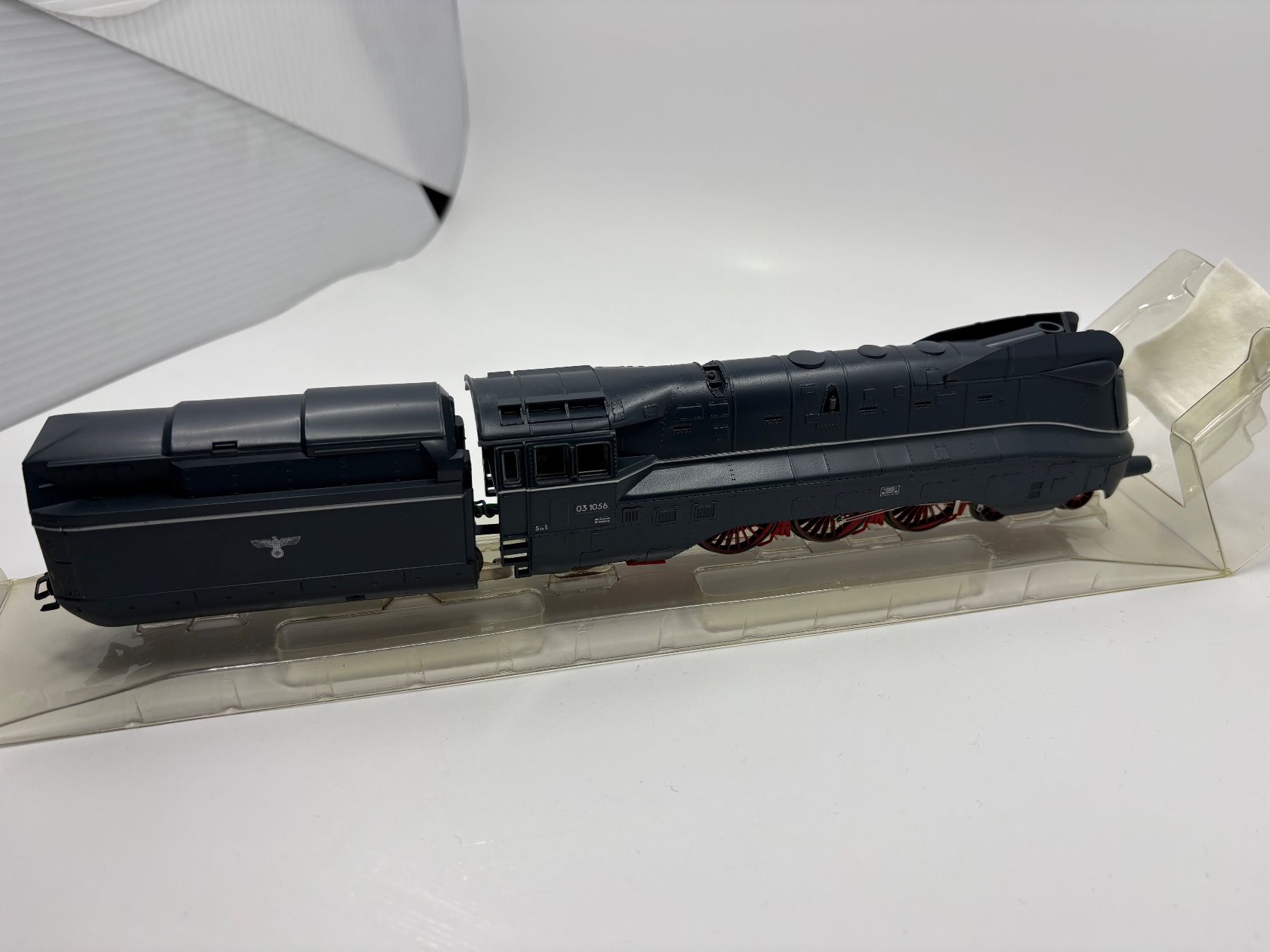 Märklin Modellini di ferrovie: Märklin DRB 03 1056 2/C/1  H0 – Nuovo e nell'imballaggio originale da Forch venduto da Hanimann-Robinson 2