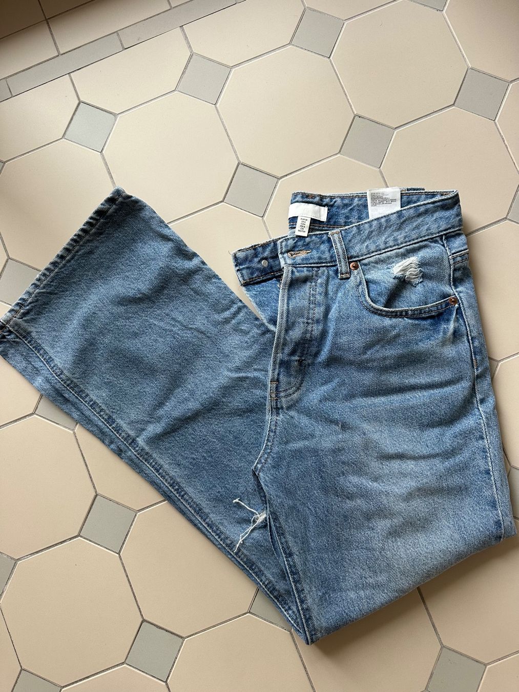 Jeans: H&M Jeans – Gebraucht aus Zürich von aow_8p7m