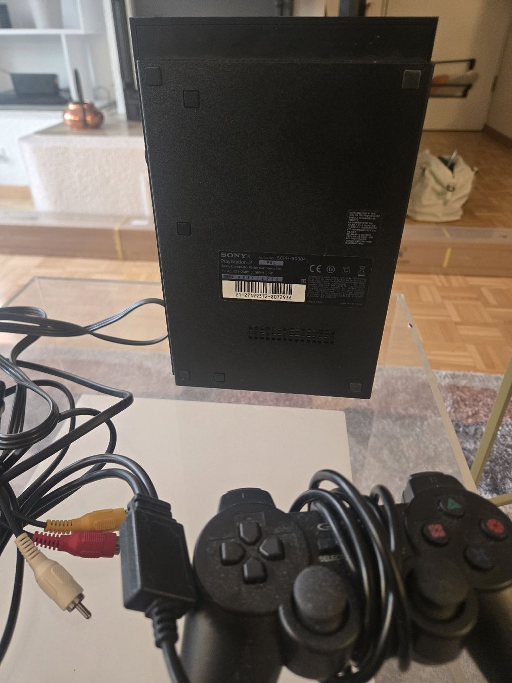 Sony Console: PS2 Slim – Usato da Bussigny venduto da Kfdlt 2