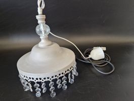graue Deckenlampe