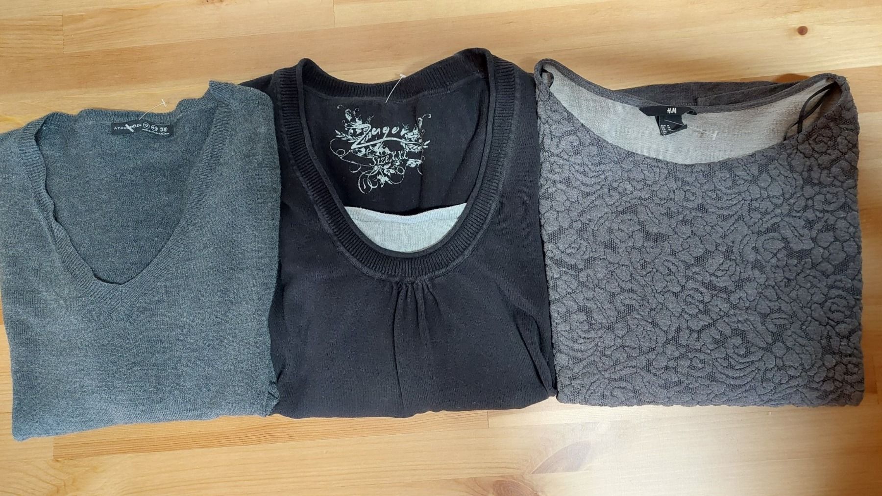 Kleiderpakete: Lot de 3 petits pulls, t.38 – Gebraucht aus Marsens von fripe-milodon 1