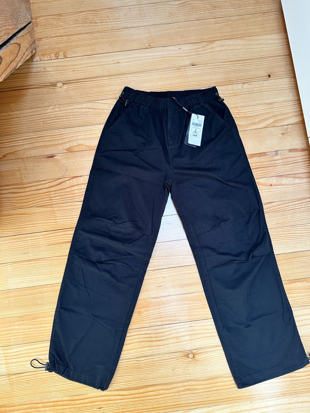 Pantaloni: Parachute Hose TFC Collection 36 neu! – Nuovo e nell'imballaggio originale da Gümmenen venduto da FelizitasHermann