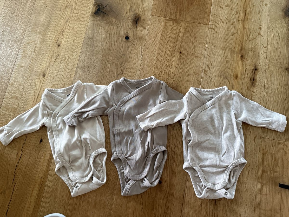 H&M Kleiderpakete & -sets: Langarmbody gr 56 H&m – Gebraucht aus Sirnach von kla_w6cl