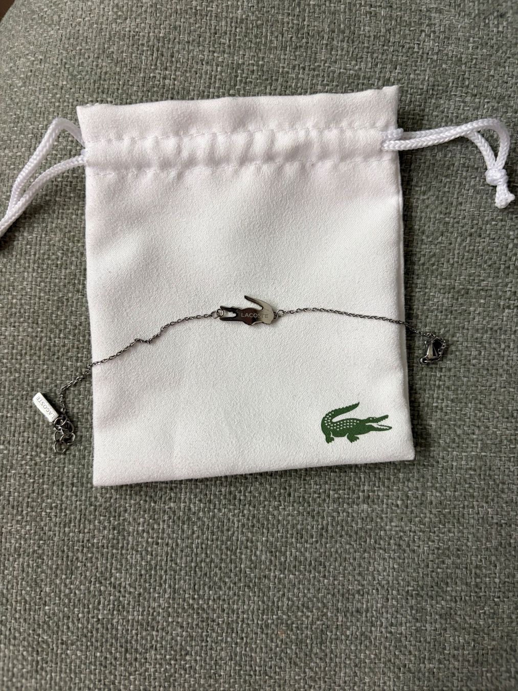 Lacoste Bracciali & Braccialetti: Lacoste Armkette – Usato da Lupsingen venduto da sassan74 1