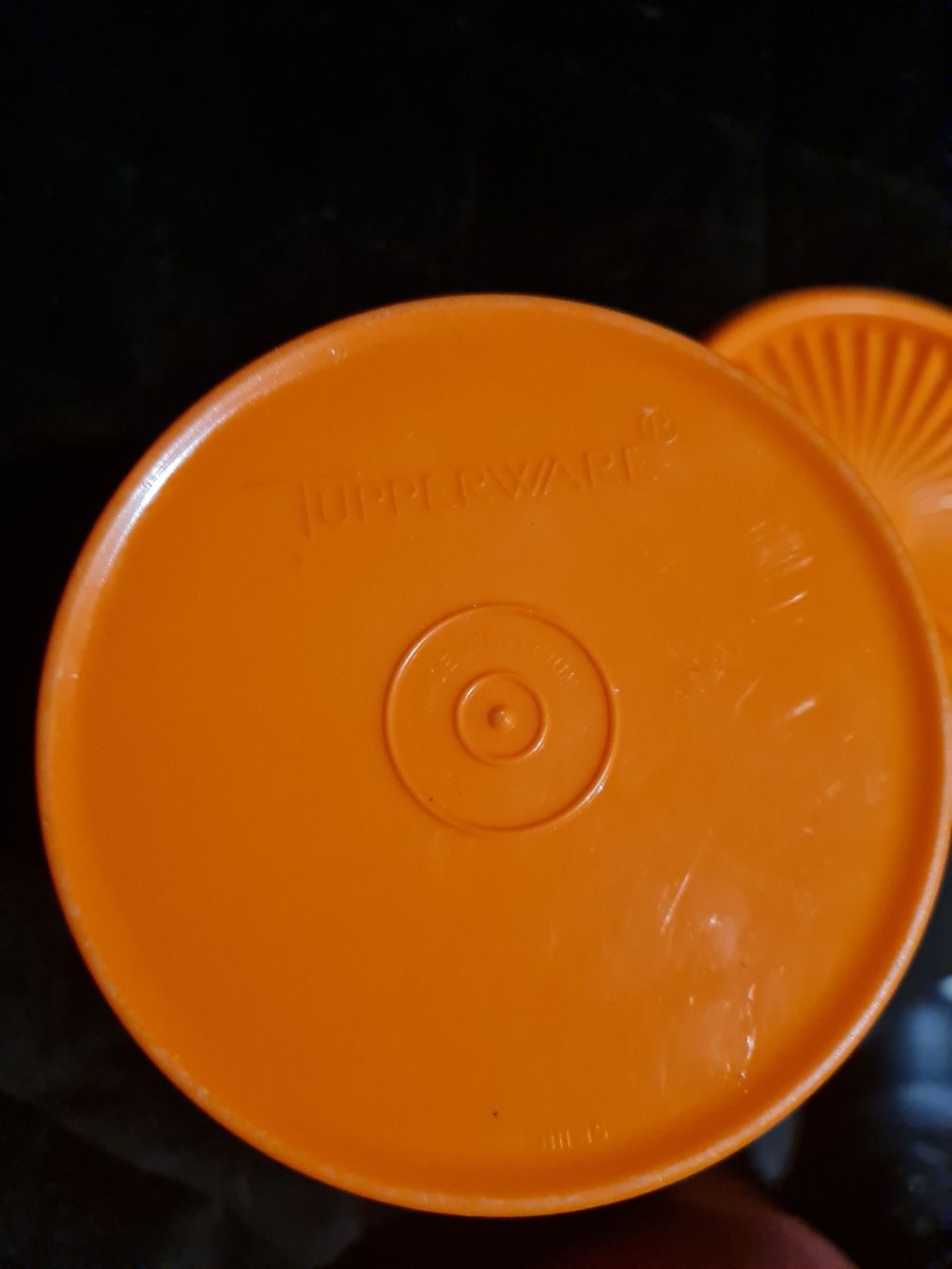 Tupperware Contenitori & Simili: Tupperware Behälter Orange – Usato da Münsingen venduto da Cuci31 3