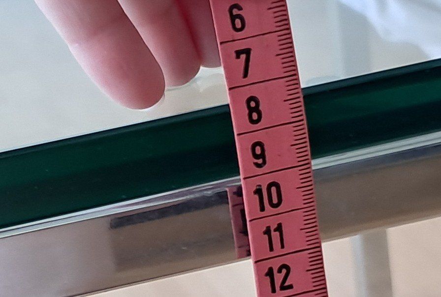 Tavoli: Moderner Glastisch mit Metallgestell – Usato da Rehetobel venduto da MoniSchw 1