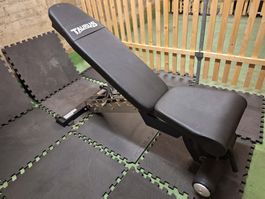 Fitnessbank Taurus verstellbar guter Zustand