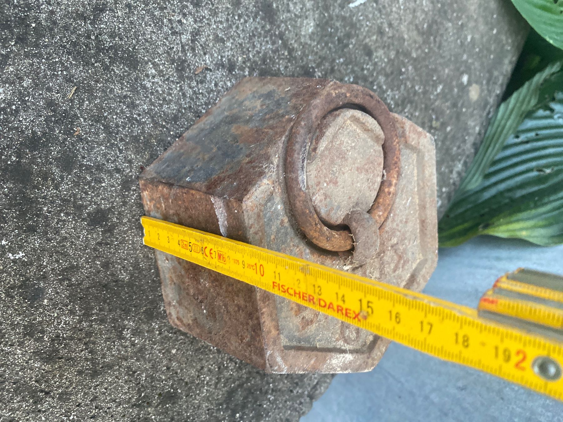 Bilance e pesi: Poids ancien 10 kilo – Usato da Lajoux JU venduto da Briard0 1