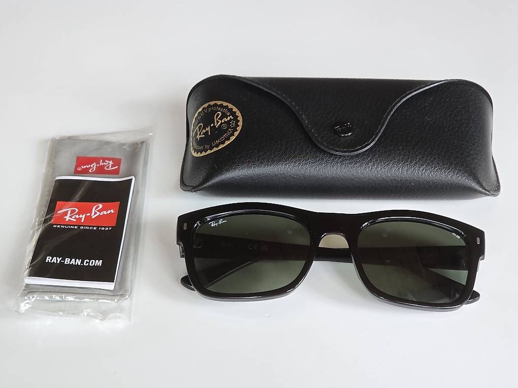 Brillen & Gläser: Lunettes de soleil Ray-Ban – Gebraucht aus Penthalaz von Cortis