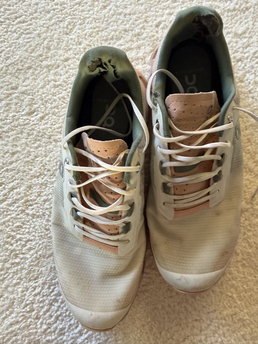 On Chaussures hommes: Scarpe On Cloud Taglia EU 38 usate – D'occasion à Lugano par can_xdd8 1