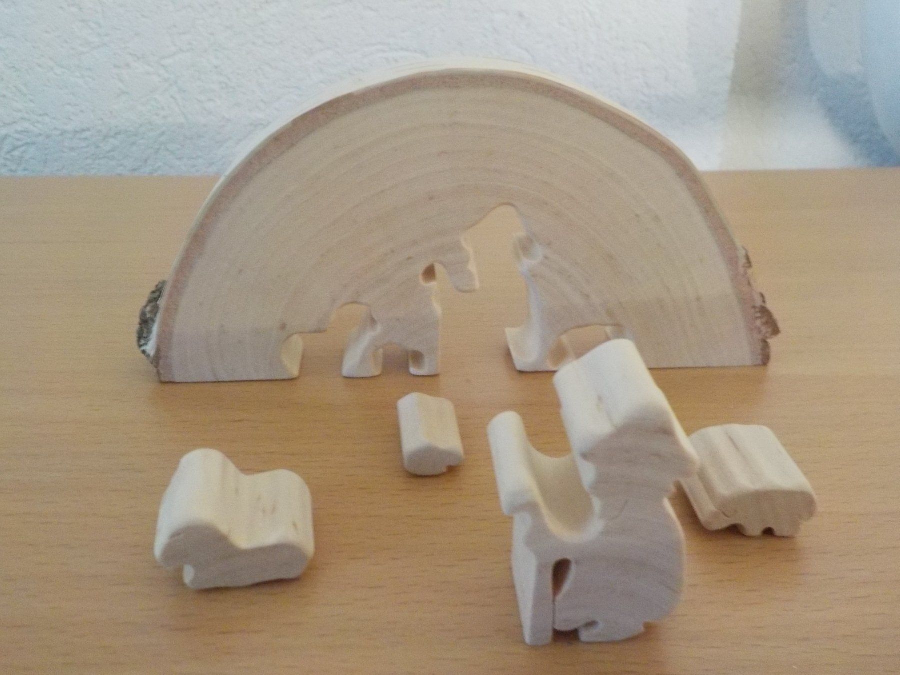 Tutte le decorazioni: kleine Holzkrippe (2) – Usato da Muri b. Bern venduto da Eventverkauf 1