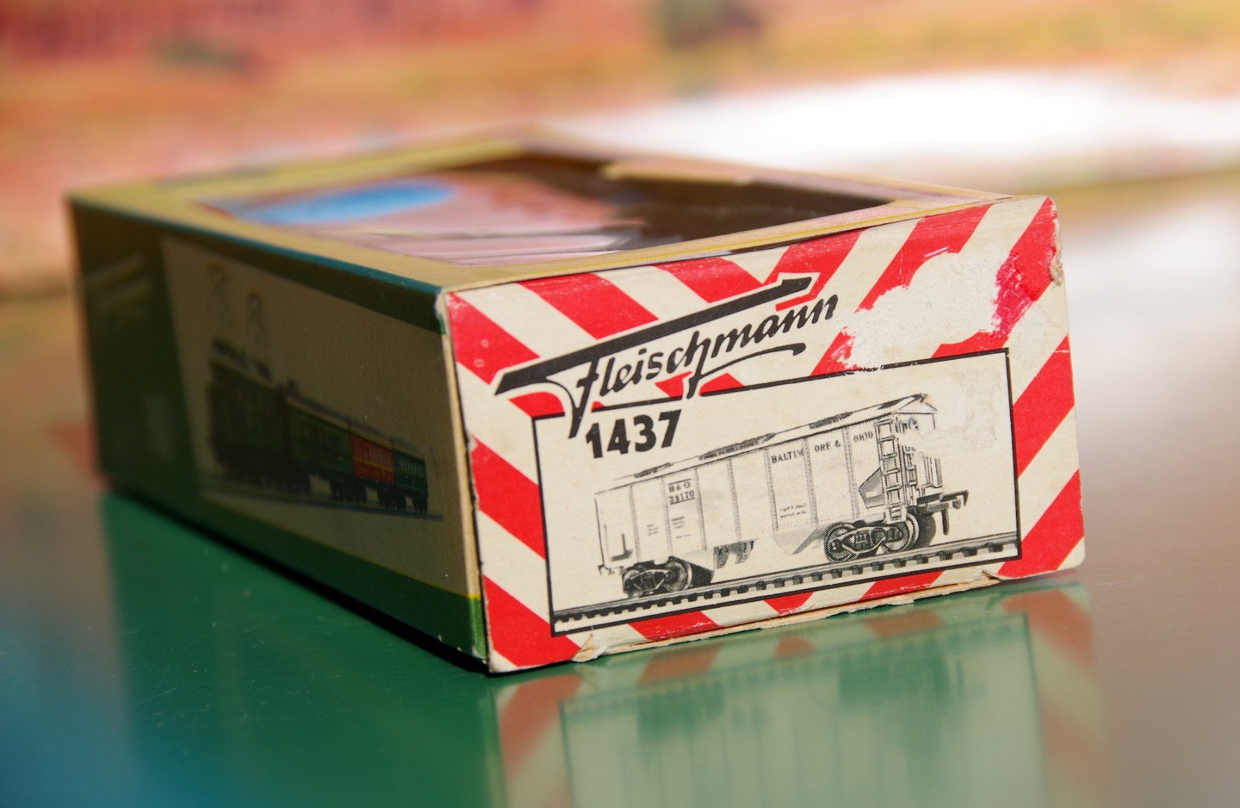 Fleischmann Modellini di ferrovie: Fleischmann H0 Covered Hopper Baltimore & Ohio Railroad/USA – Nuovo e nell'imballaggio originale da Frauenfeld venduto da Danielpwiedmer 1